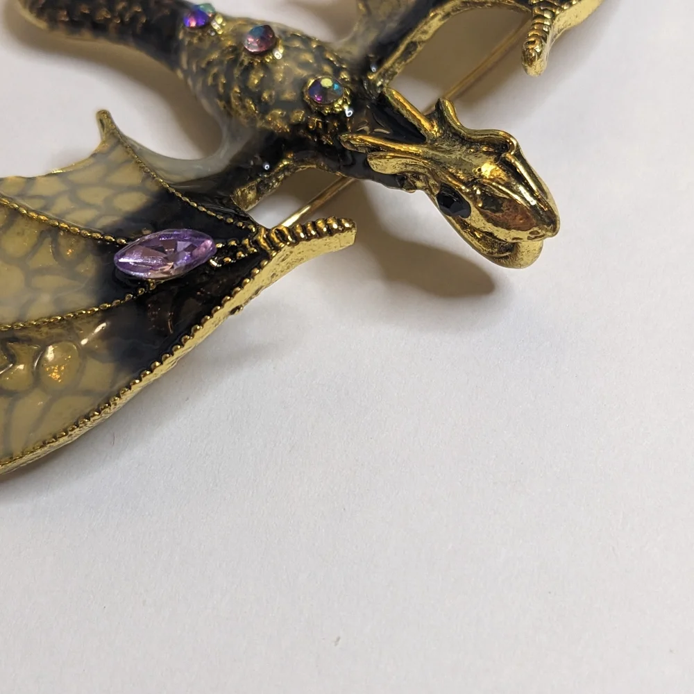Mystical Dragon Enamel and Purple Rhinestone Brooch‎ / Pendant
